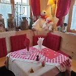 Auberge de L'Ours * Vers L'Eglise