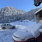 Auberge de L'Ours Vers L'Eglise