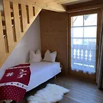 Auberge de L'Ours * Vers L'Eglise