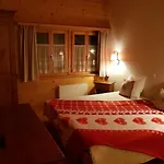 Gasthof Auberge de L'Ours Vers L'Eglise