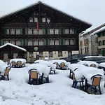 Gasthof Auberge de L'Ours Vers L'Eglise