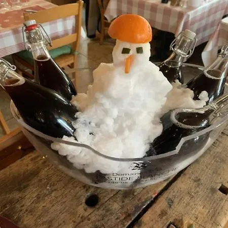 Auberge de L'Ours Vers L'Eglise