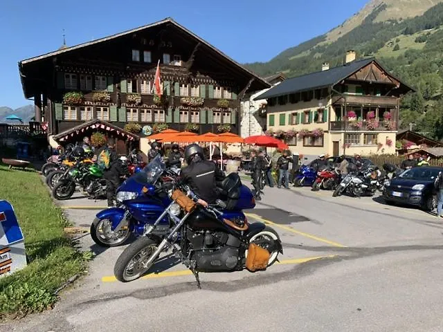 Auberge De L'Ours Inn *