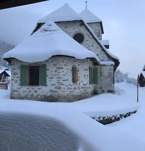 Inn Auberge De L'Ours Vers L'Eglise