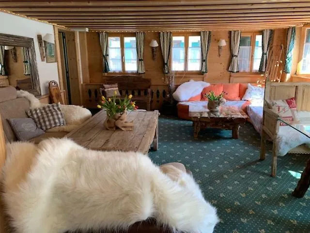 Zajazd Auberge De L'Ours Vers L'Eglise