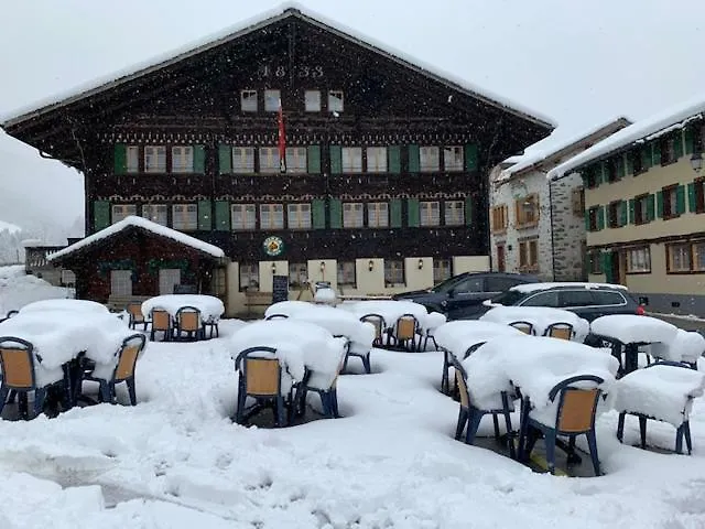 Zajazd Auberge De L'Ours Vers L'Eglise
