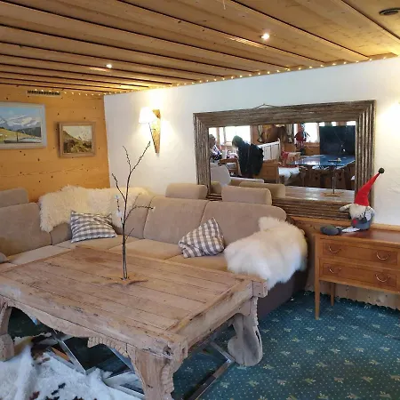 Auberge De L'Ours Inn *