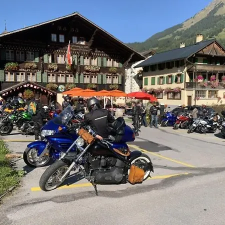 Auberge De L'Ours Inn *