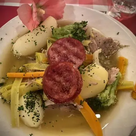 Auberge De L'Ours Inn *