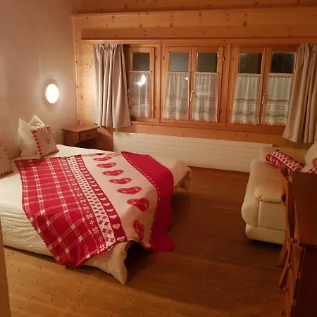 Auberge De L'Ours Inn