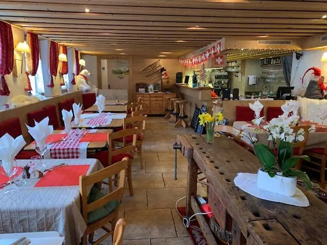 Auberge De L'Ours イン